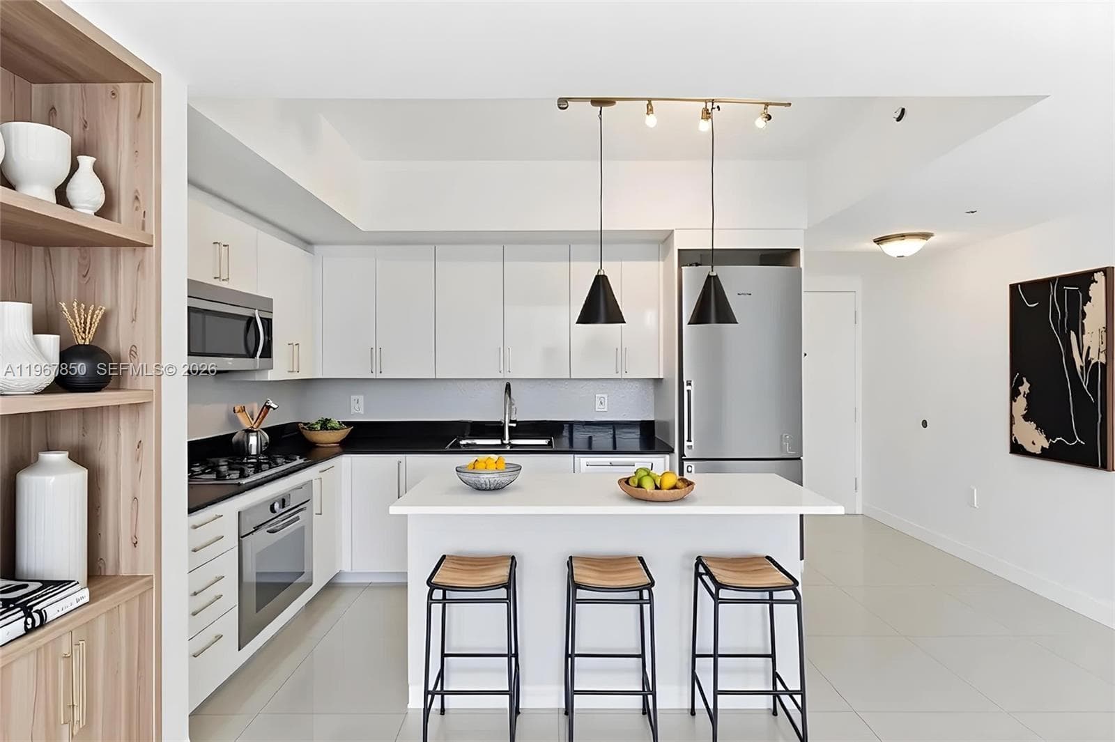 92 SW 3rd St # 3804, Miami FL 33130
