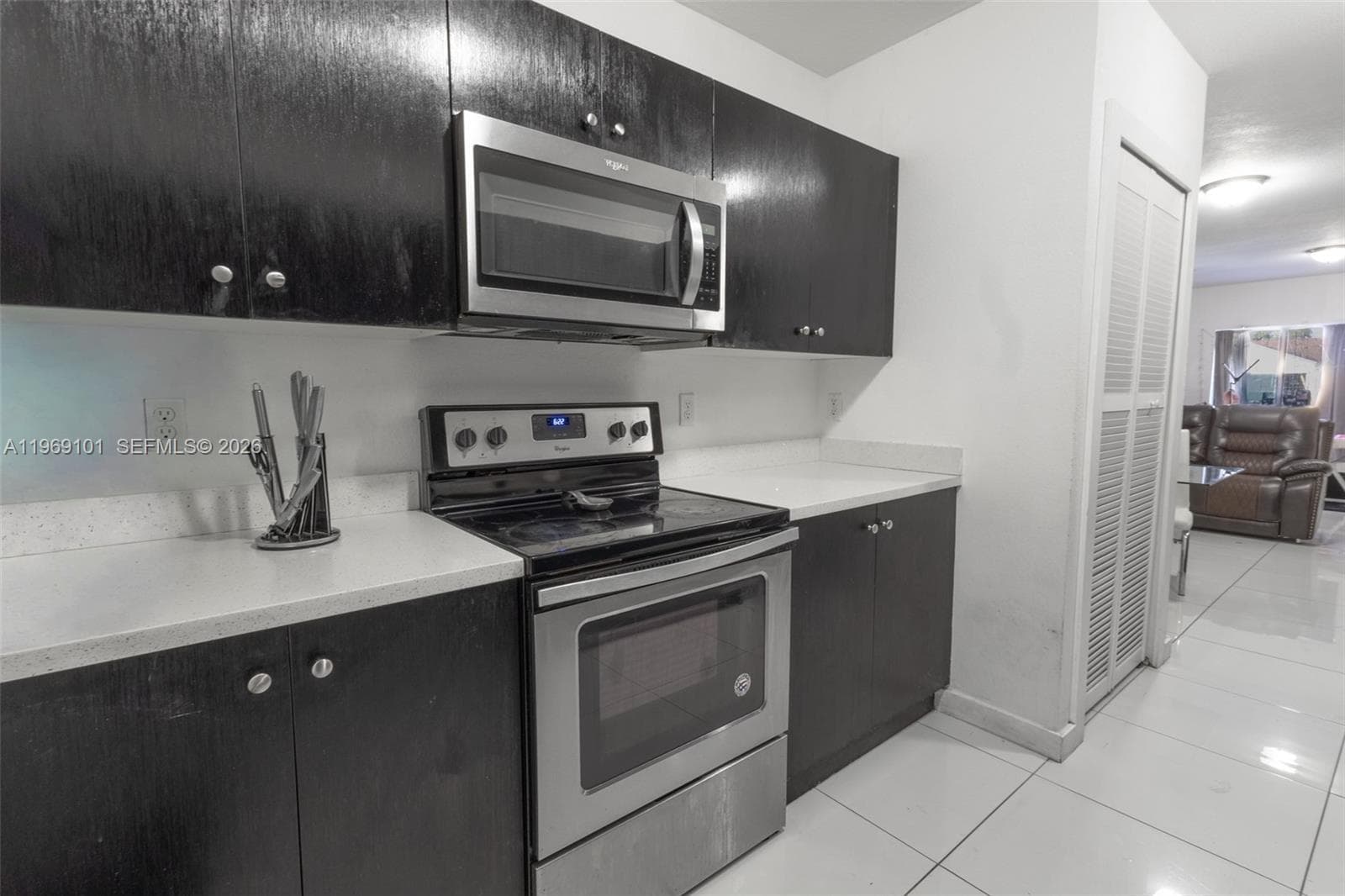 1998 NW 47th St, Miami FL 33142