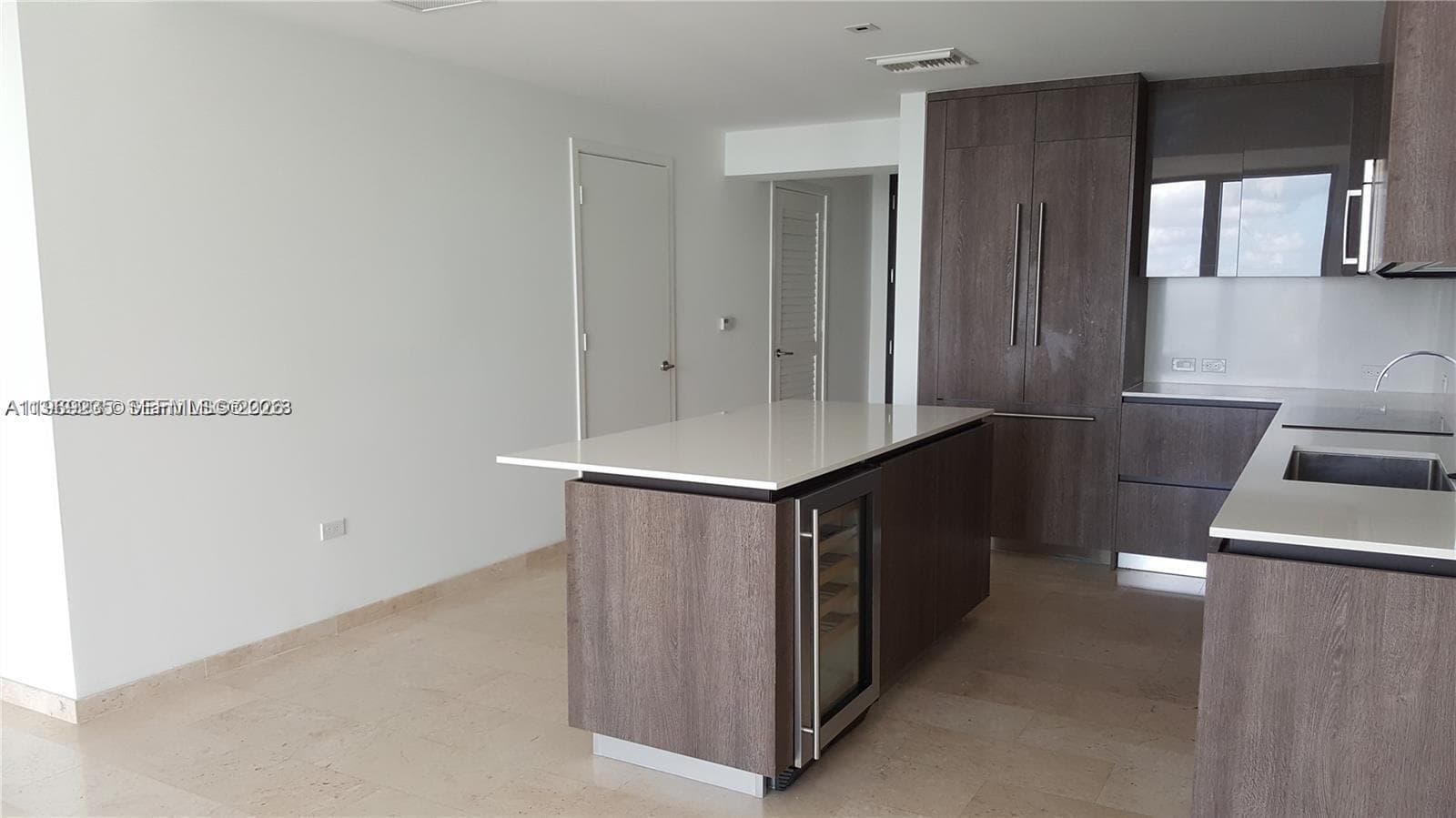 68 SE 6th St # 3305, Miami FL 33131