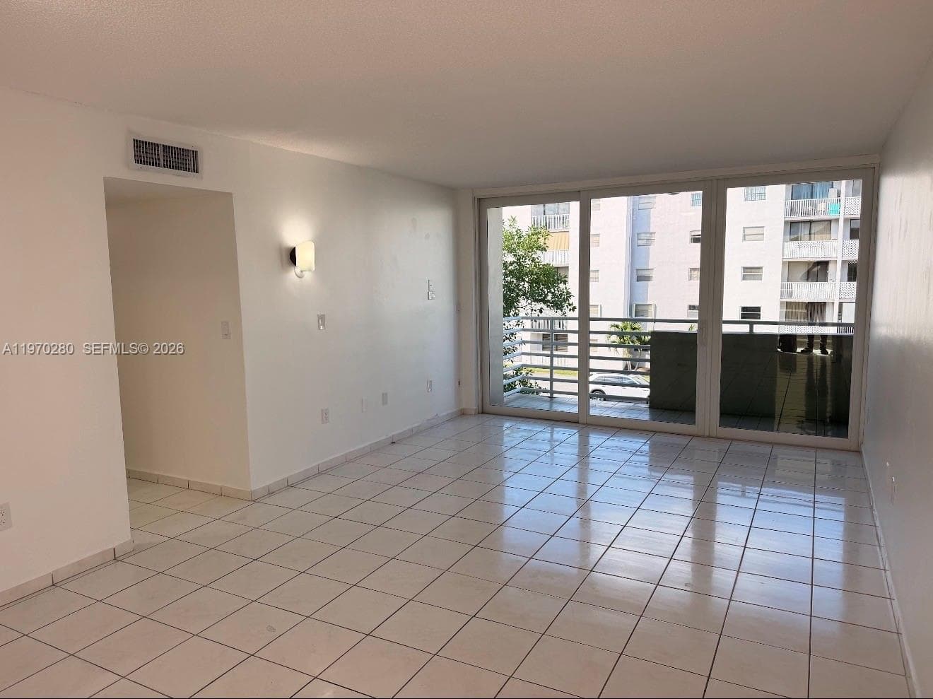 8050 NW 8th St # 1307, Miami FL 33126