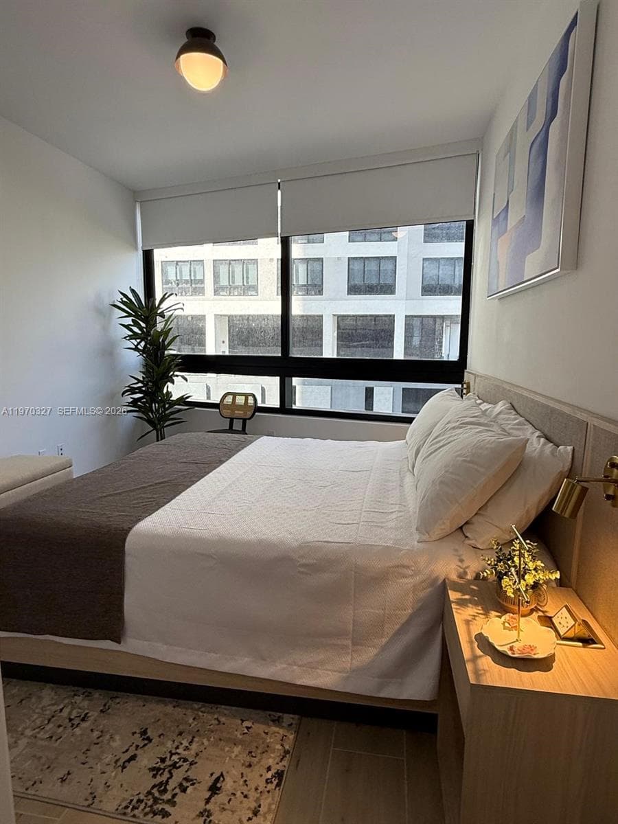 225 N Miami Ave # 804, Miami FL 33128