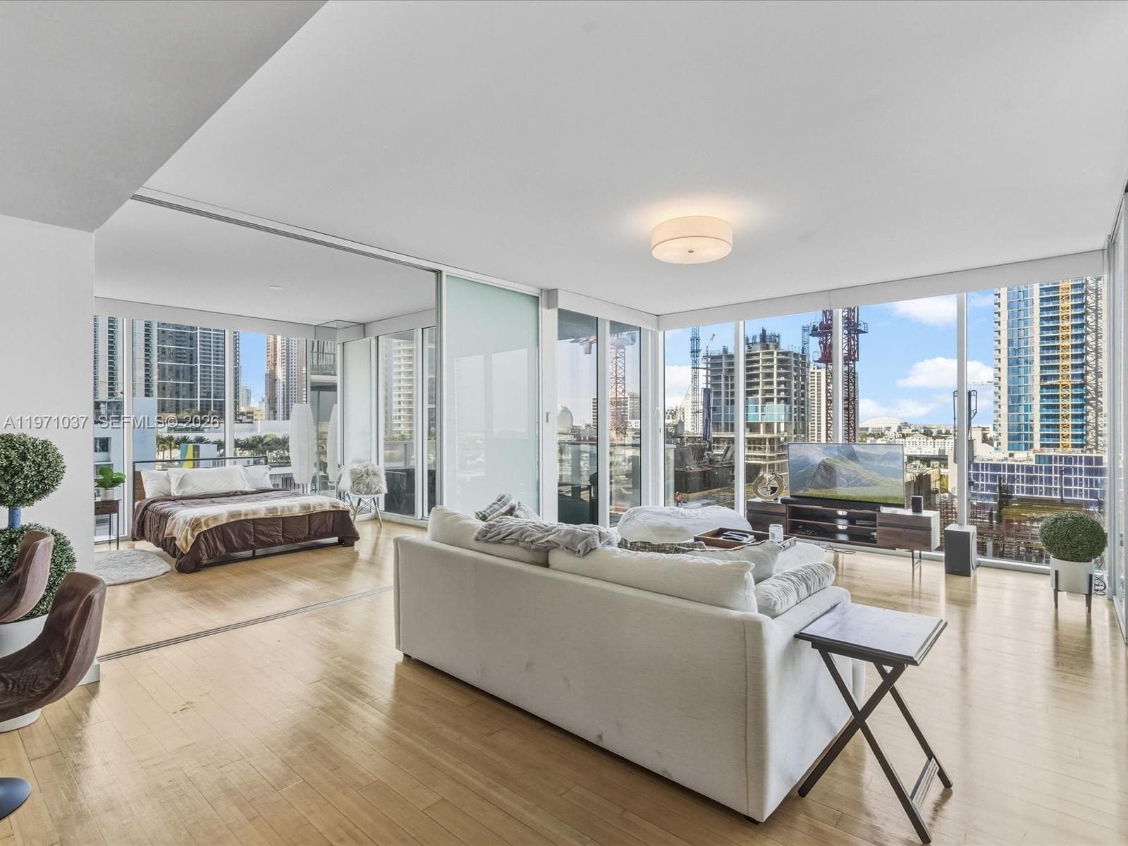1040 Biscayne Blvd # 1107, Miami FL 33132