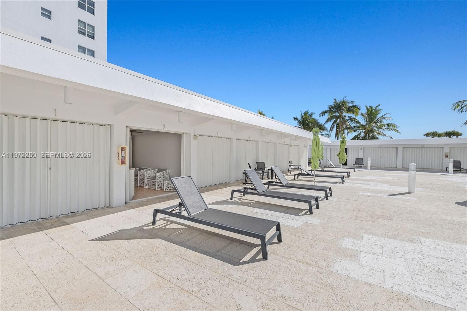 4925 Collins Ave, Miami Beach FL 33140