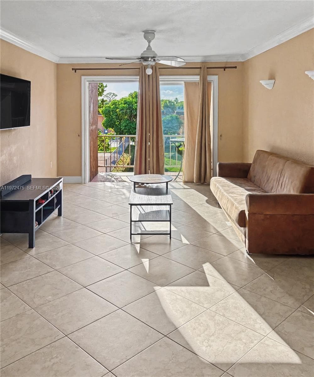 9417 SW 76th St # X36, Miami FL 33173