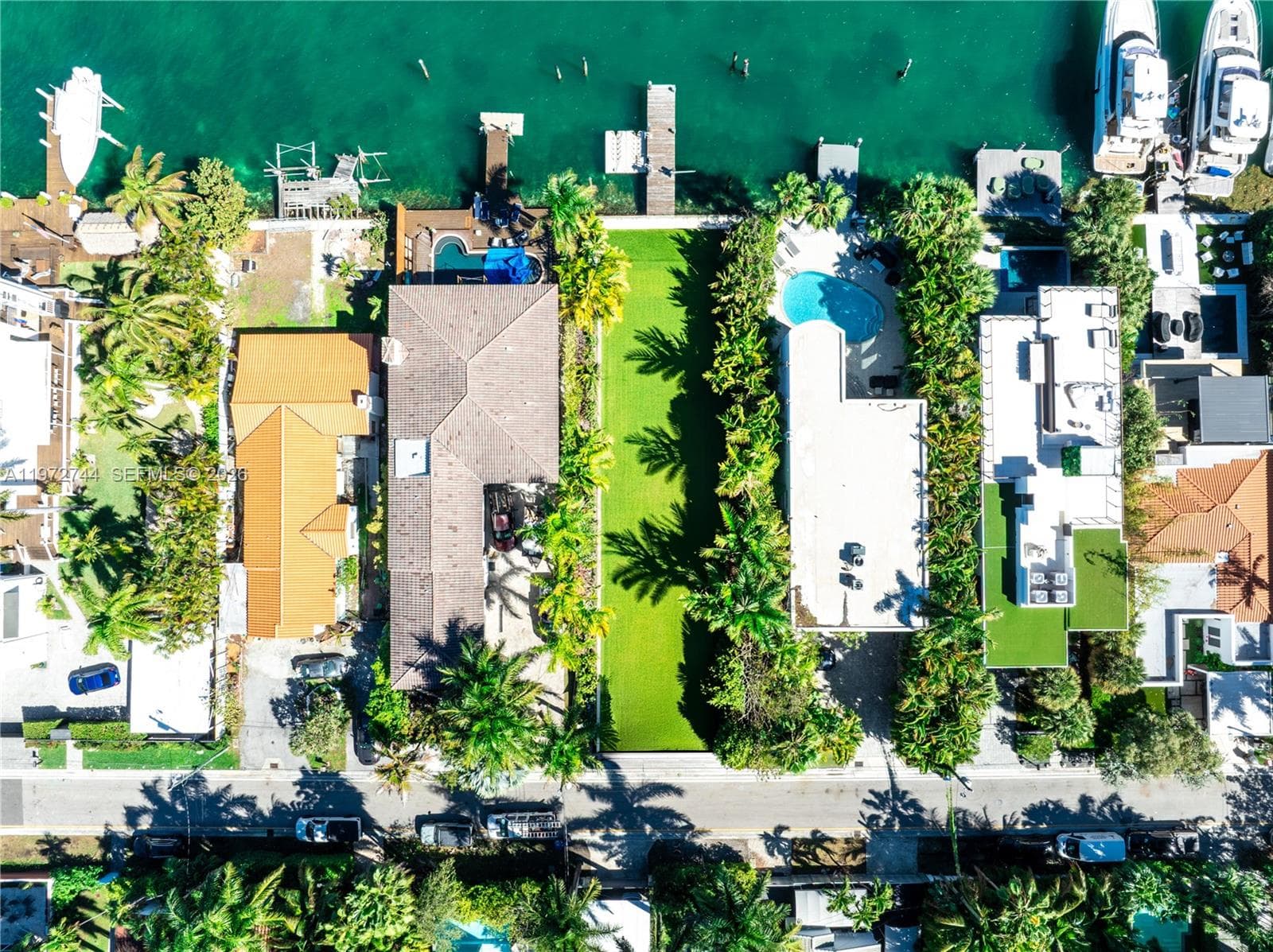 253 N Coconut Ln, Miami Beach FL 33139