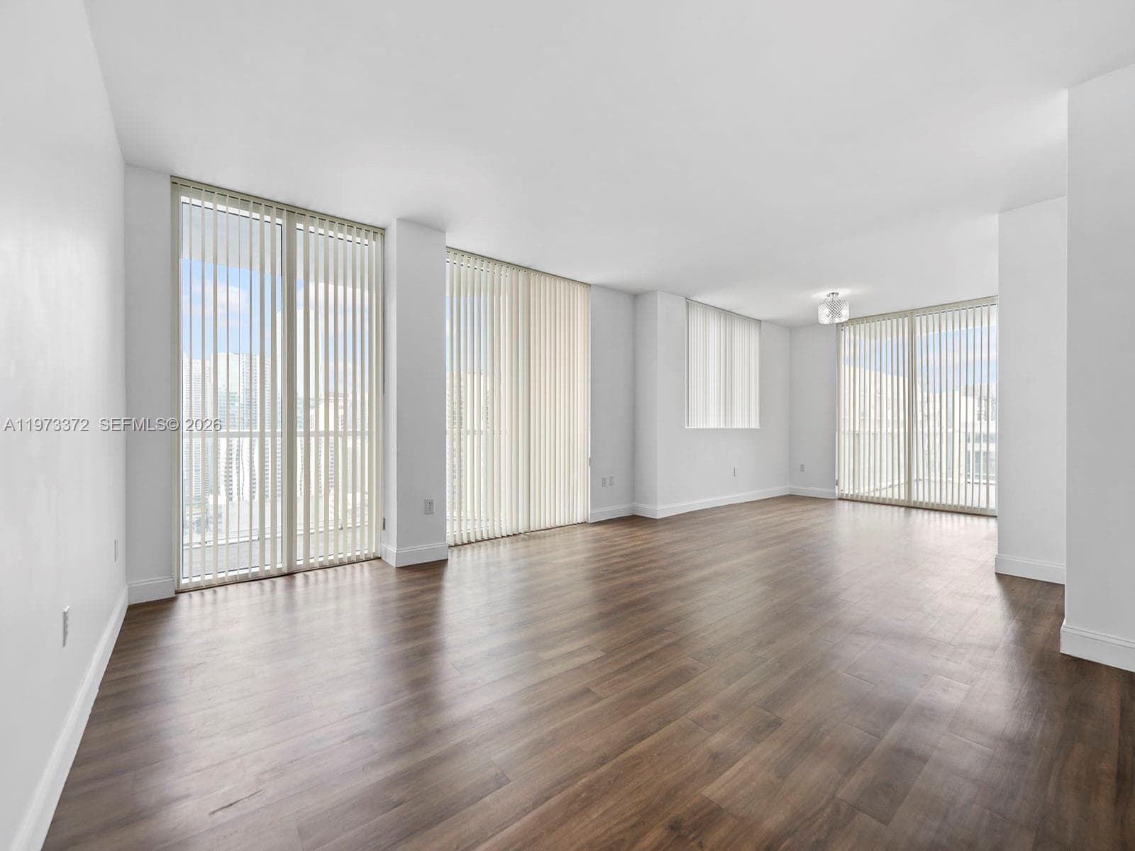 253 NE 2nd St # 3108, Miami FL 33132