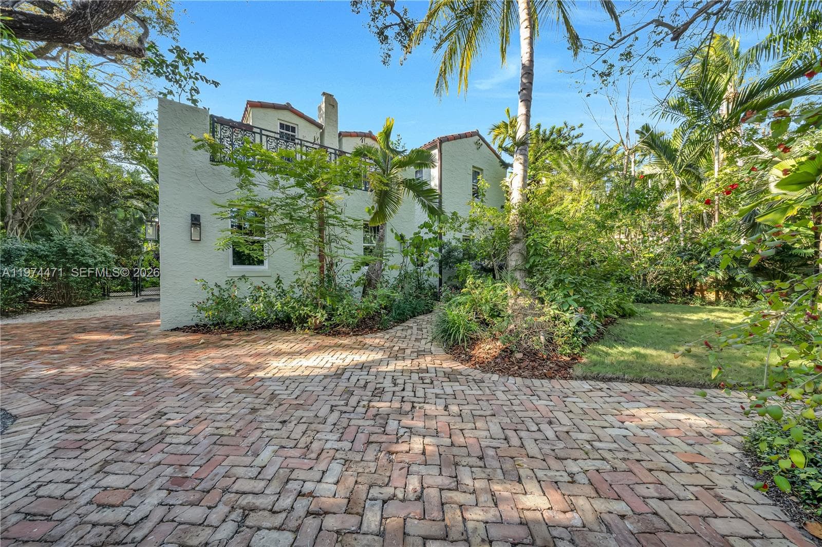1720 Espanola Dr, Miami FL 33133
