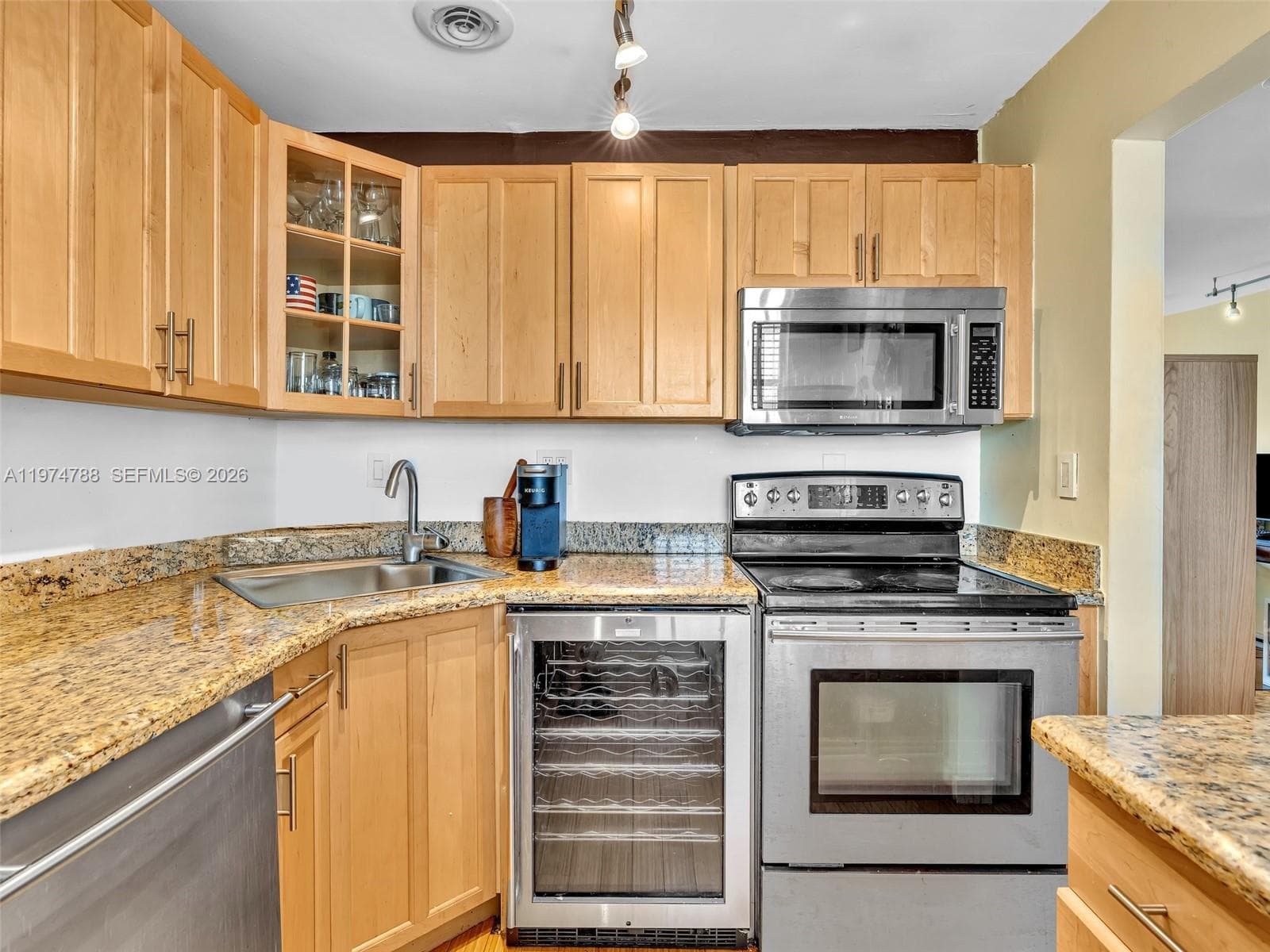 1236 Alton Rd # 402, Miami Beach FL 33139