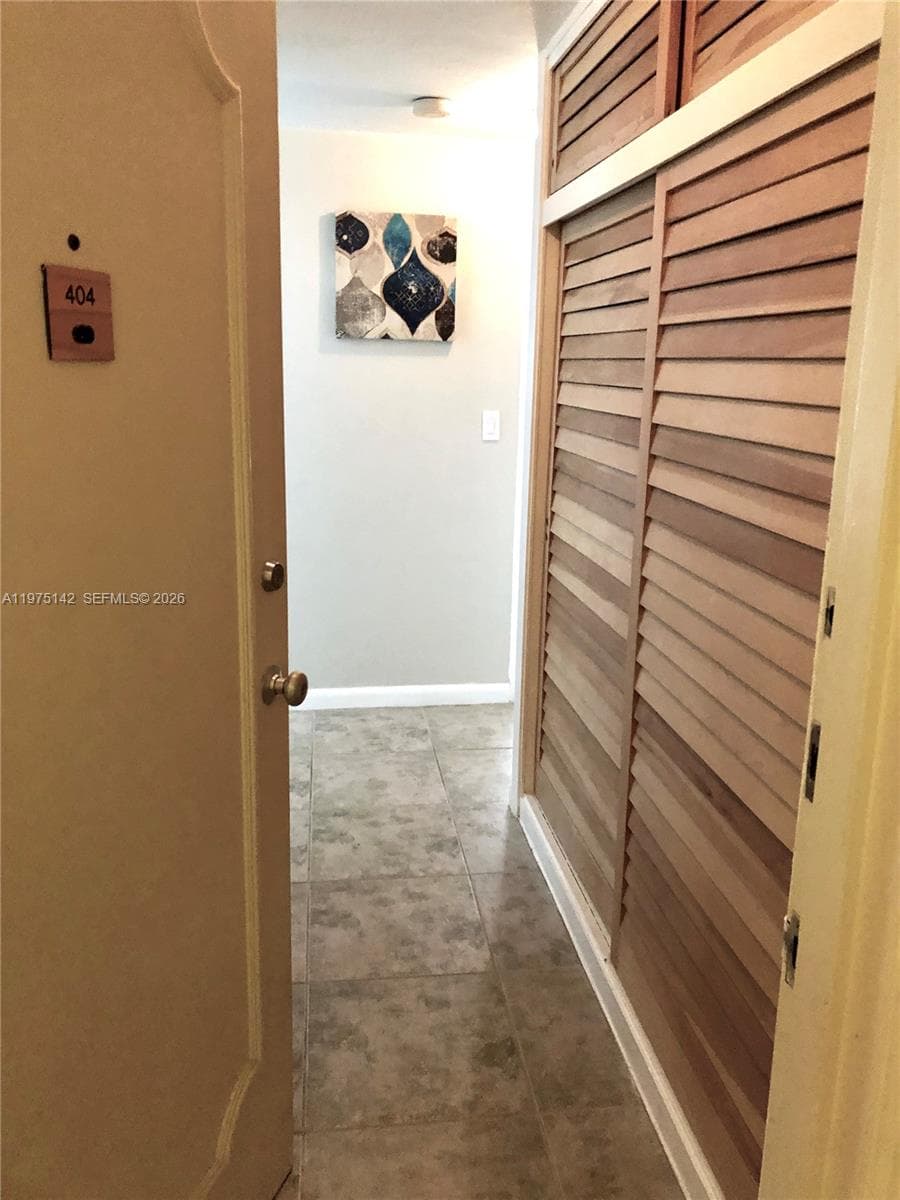 1408 Brickell Bay Dr # 404, Miami FL 33131