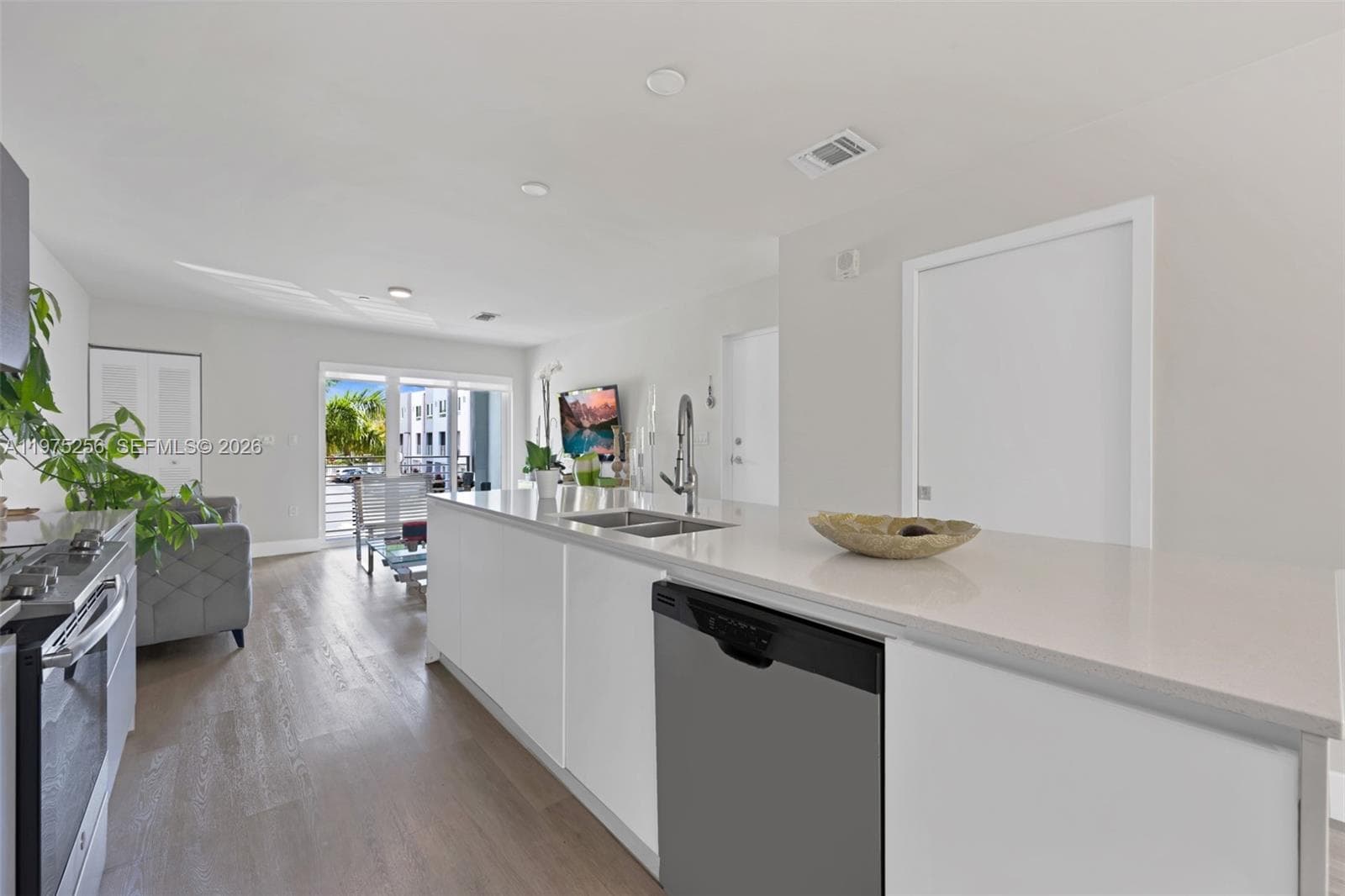 2535 NE 193rd St # 3209, Miami FL 33180