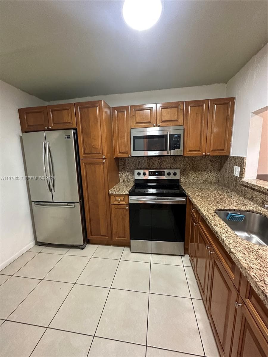 11279 SW 88th St # 210K, Miami FL 33176