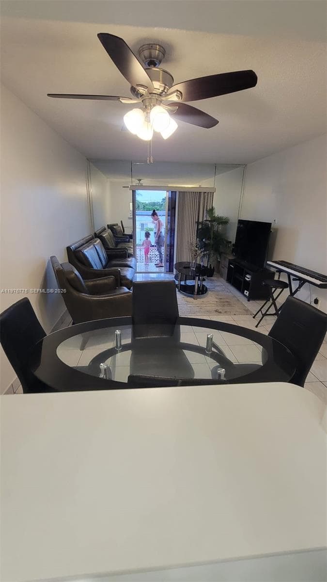 6820 W Flagler St # 207, Miami FL 33144