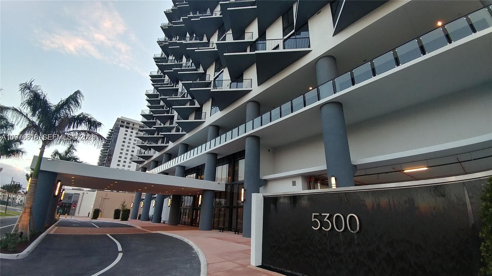 5300 PASEO BLVD # 1603, Doral FL 33166
