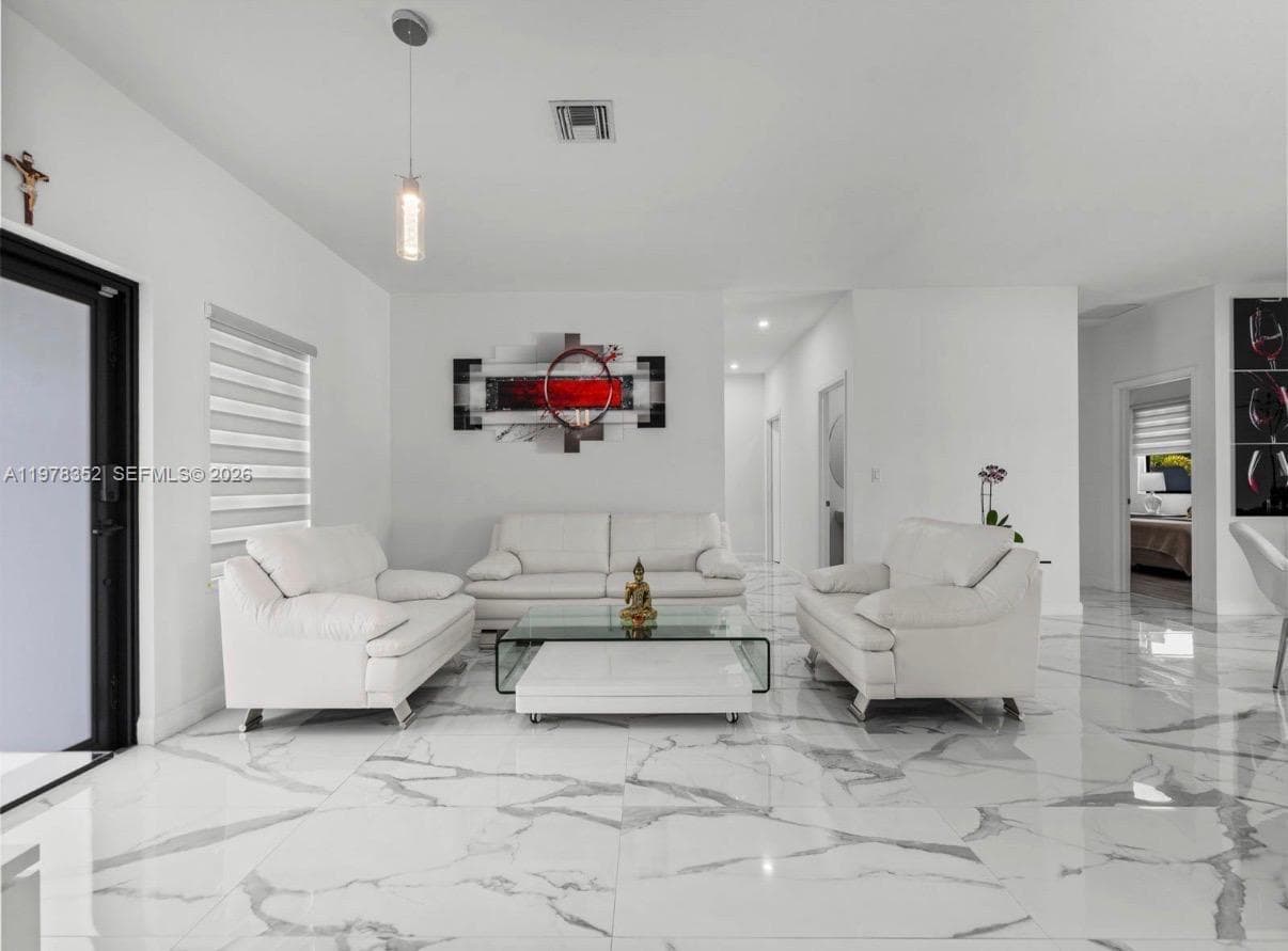 13351 SW 190th St, Miami FL 33177