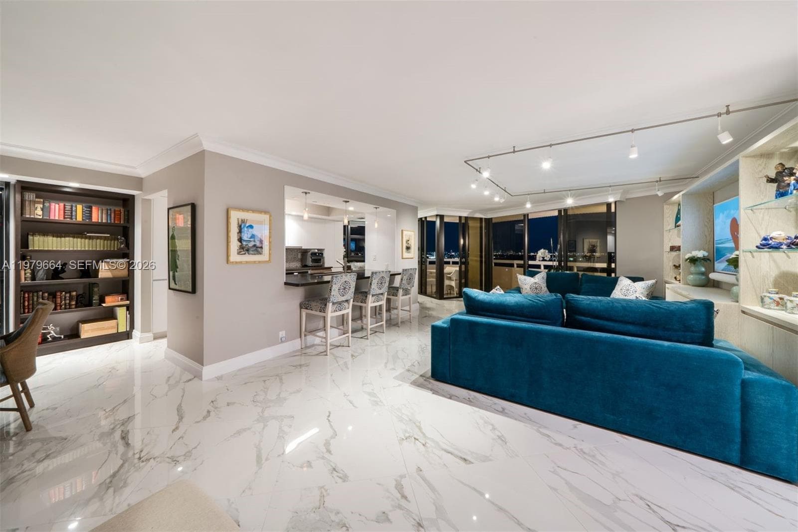 2000 Towerside Ter, Miami FL 33138