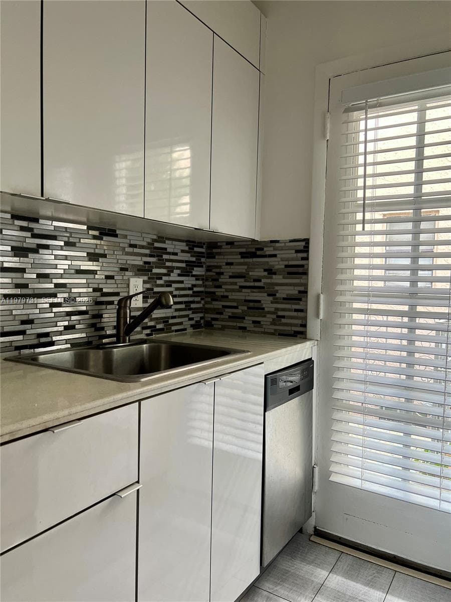 1551 Michigan Ave # 13, Miami Beach FL 33139