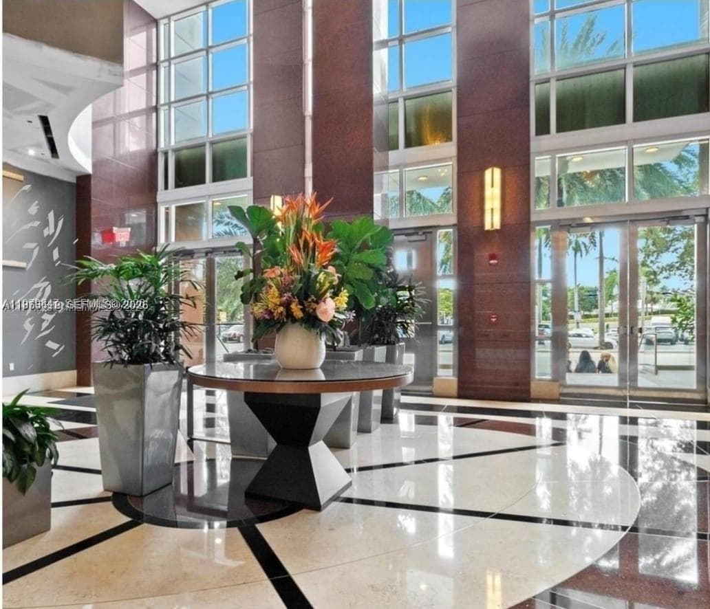 244 Biscayne Blvd # 440, Miami FL 33132