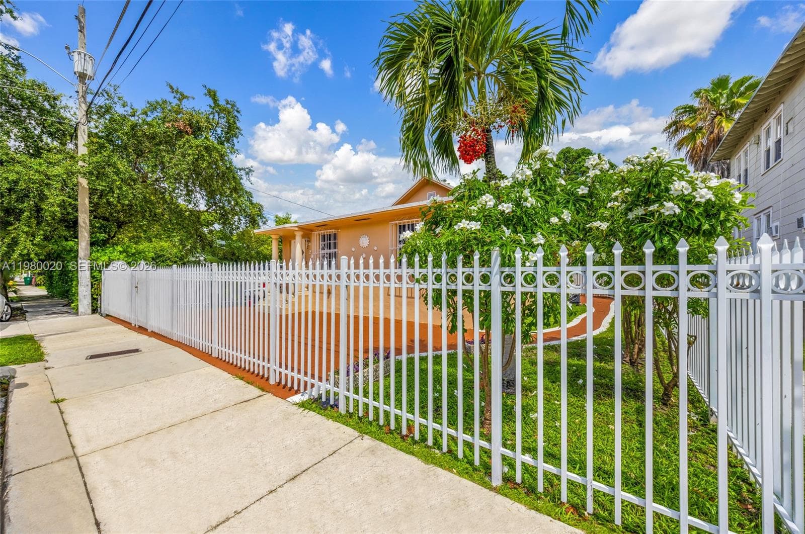 287 NW 31st St, Miami FL 33127