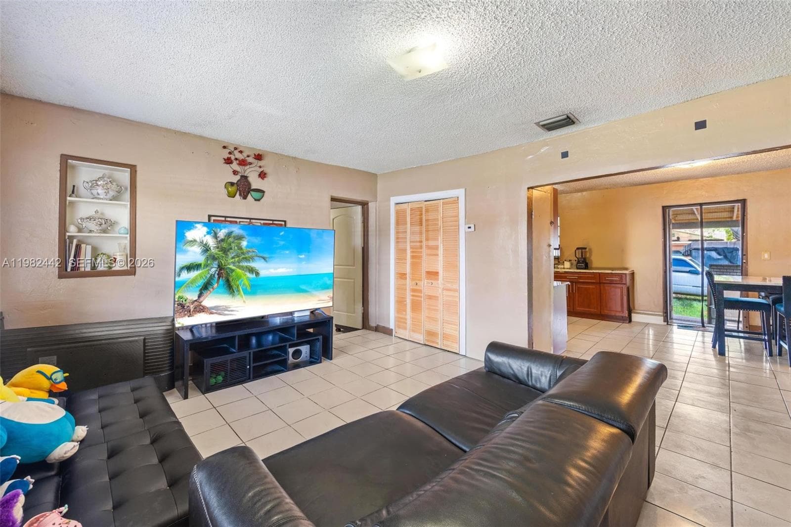 6223 NW Miami Pl, Miami FL 33150