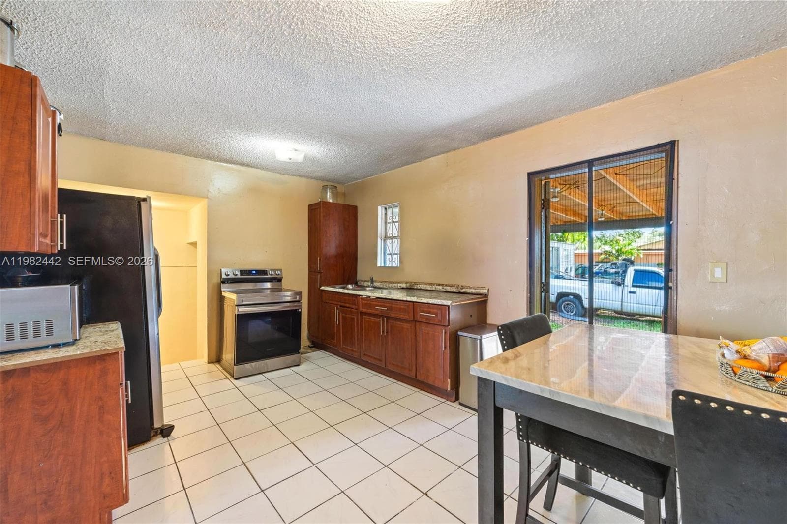 6223 NW Miami Pl, Miami FL 33150