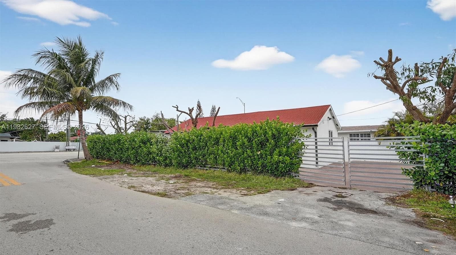 2845 SW 67th Ave, Miami FL 33155