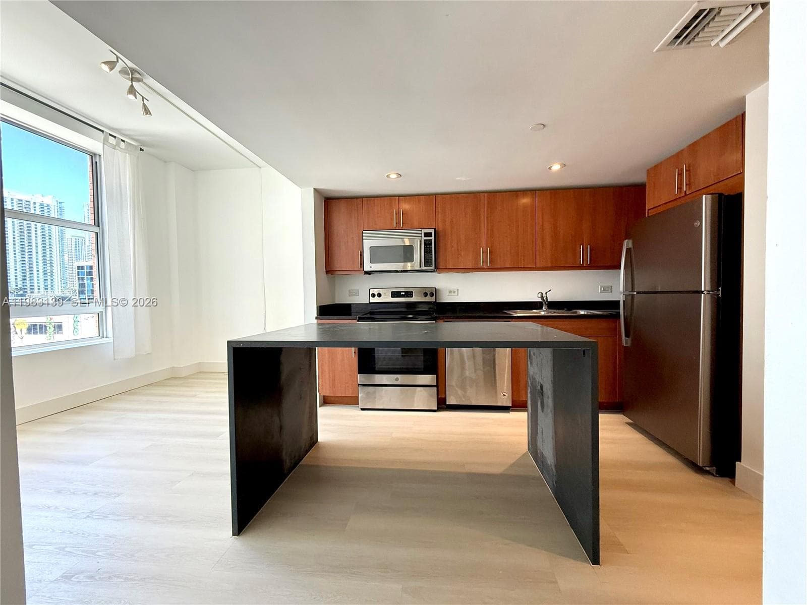 111 E Flagler St # 805, Miami FL 33131
