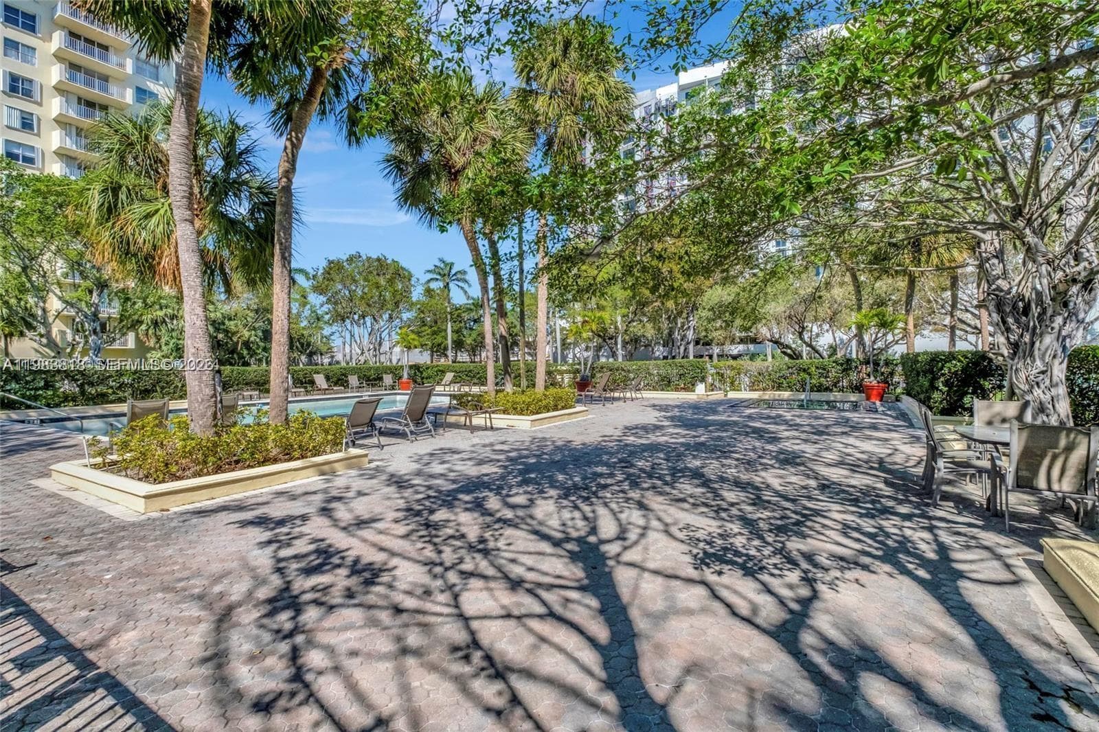 11111 Biscayne Blvd # 8F, Miami FL 33181