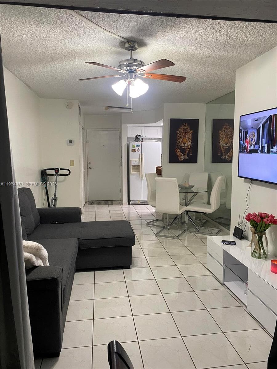 9405 W Flagler St # D105, Miami FL 33174