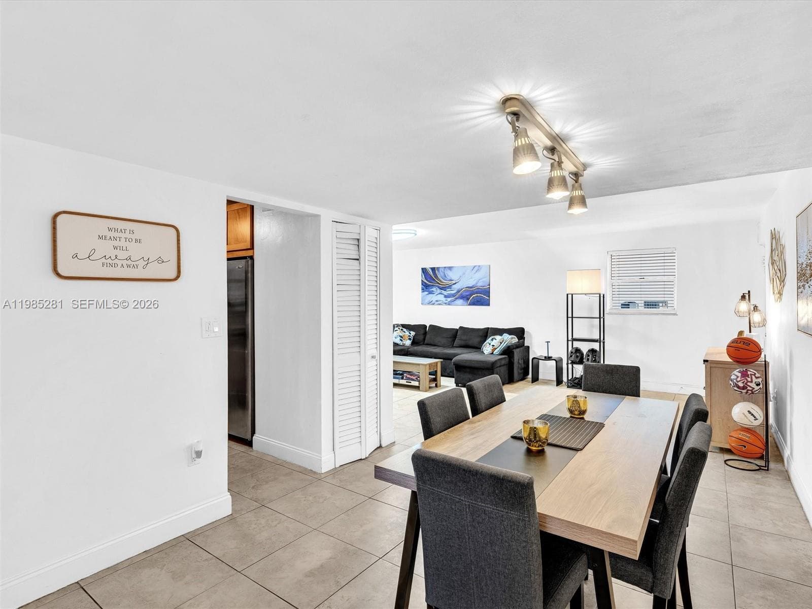 1236 Alton Rd # 304, Miami Beach FL 33139