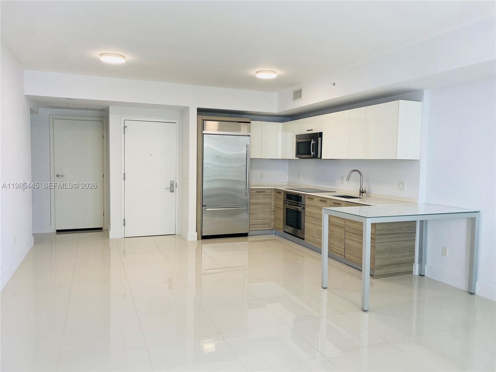 1300 Brickell Bay Dr # 1903, Miami FL 33131