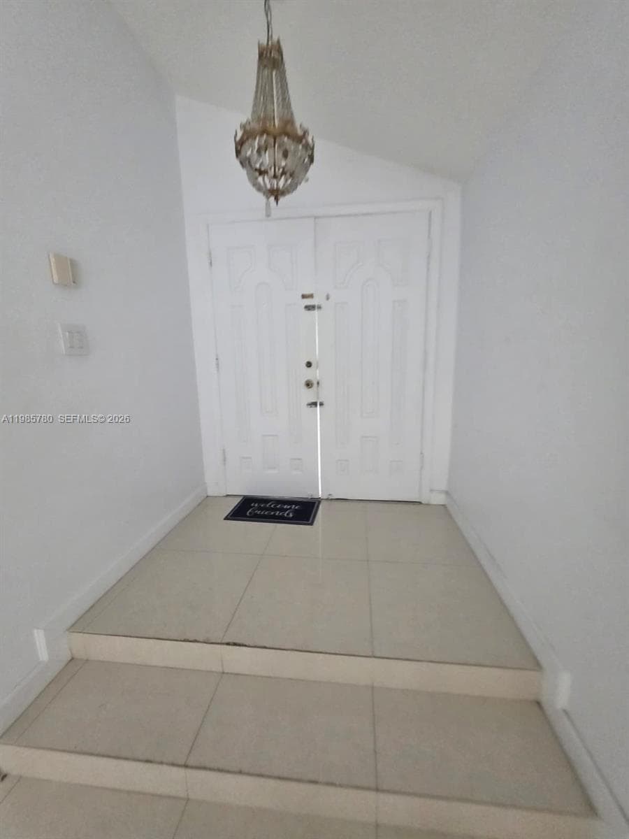 710 SW 99th Ct Cir, Miami FL 33174