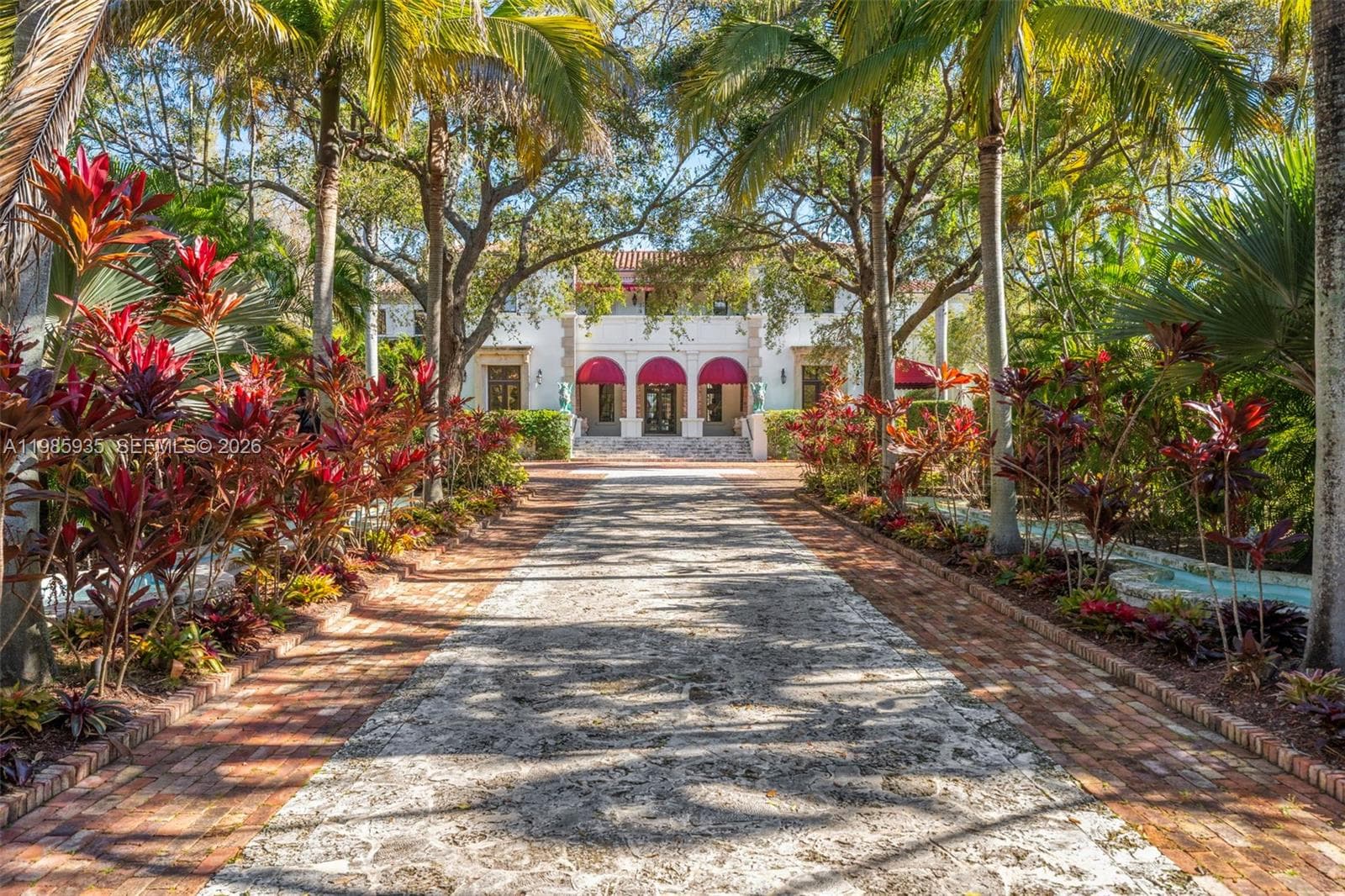 9401 Journeys End Rd, Coral Gables FL 33156