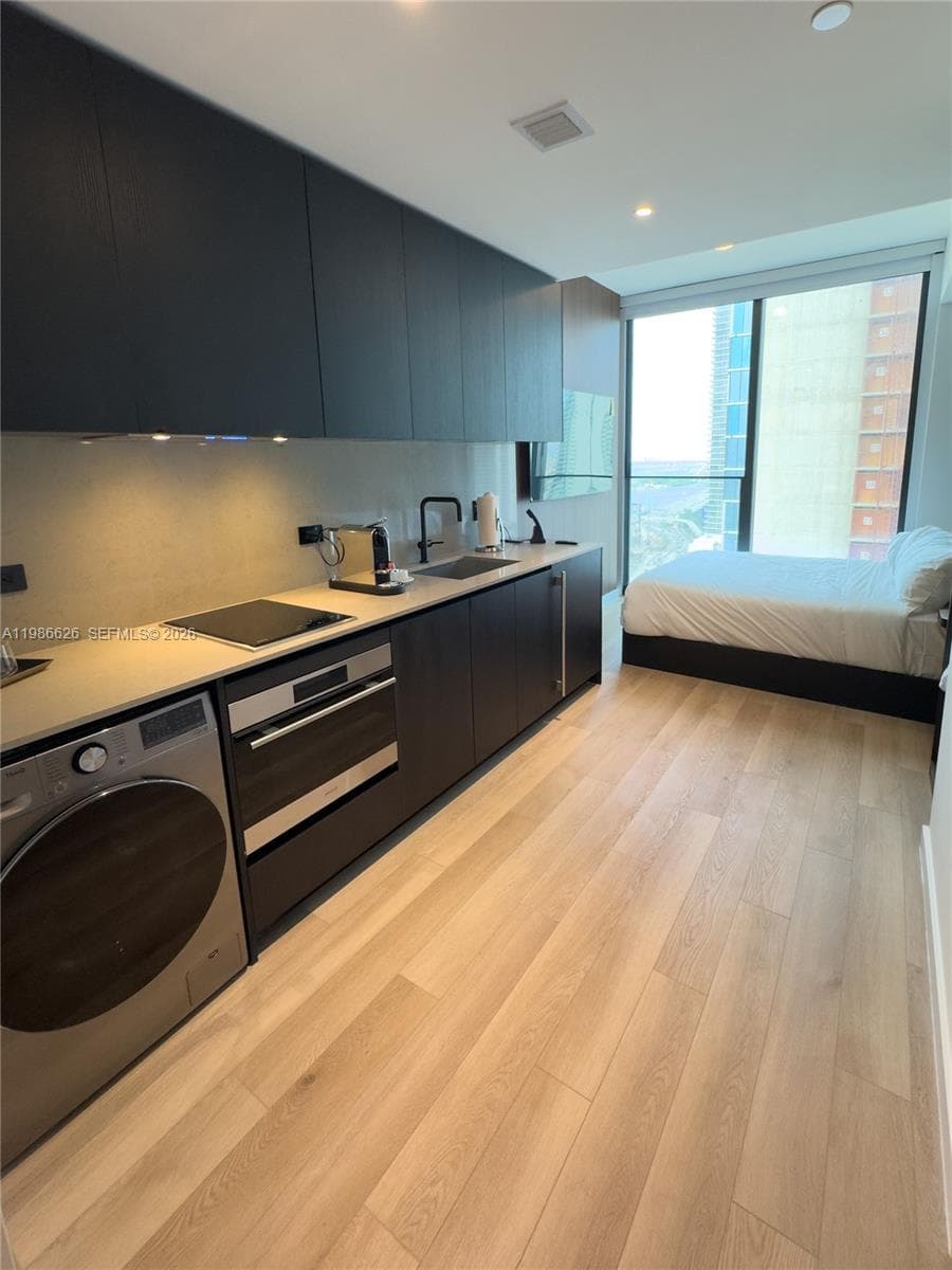 20 NE 11th St # 3006A, Miami FL 33132