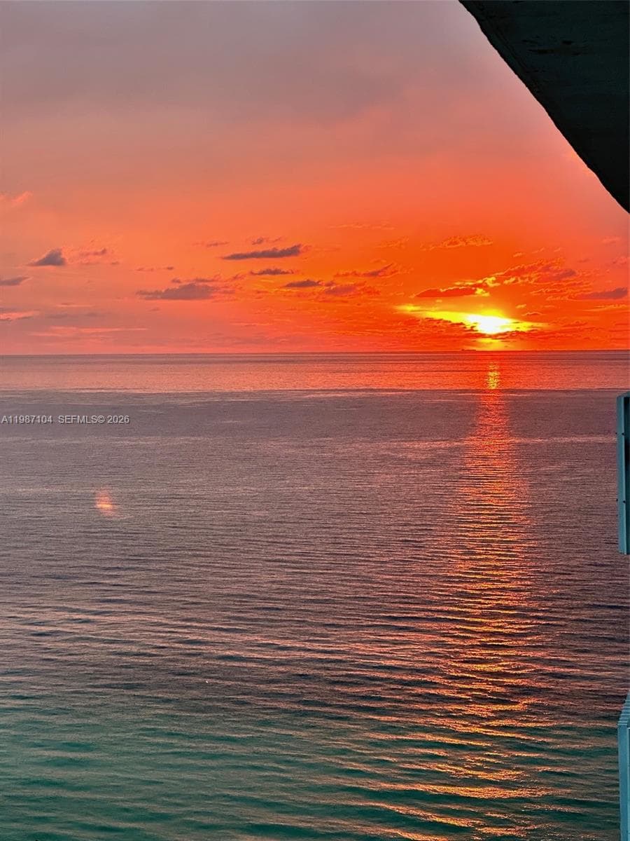 6061 Collins Ave # 12D, Miami Beach FL 33140