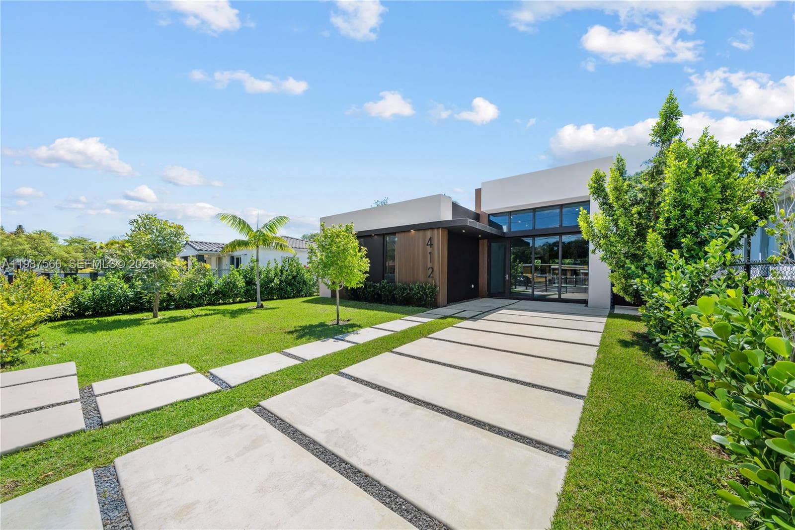 412 NW 47th St, Miami FL 33127