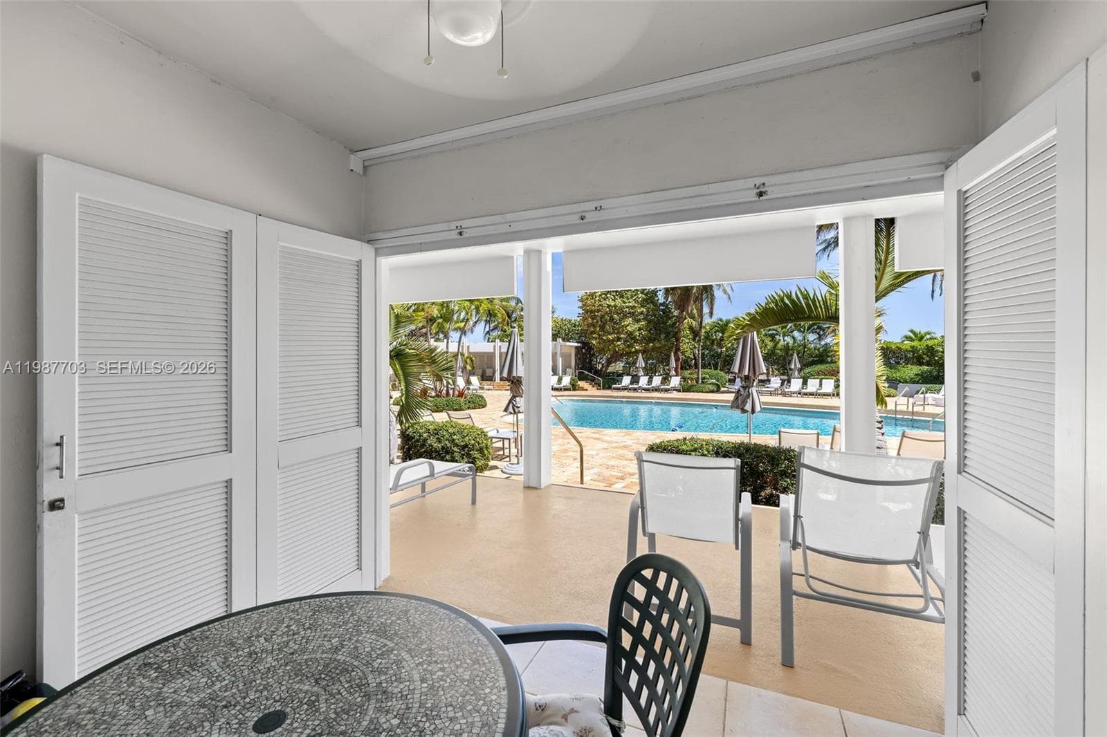 5055 Collins Ave, Miami Beach FL 33140
