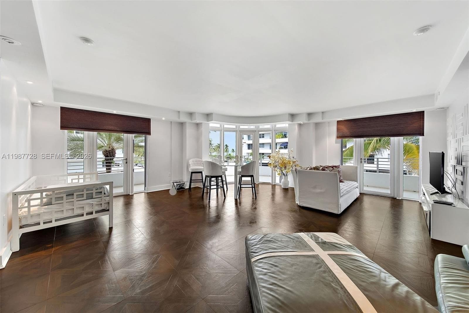 448 Ocean Dr # 302, Miami Beach FL 33139