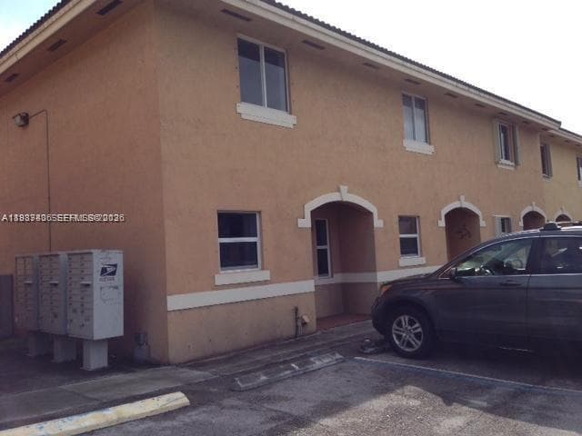 7905 NW 8 ST # 8A, Miami FL 33126