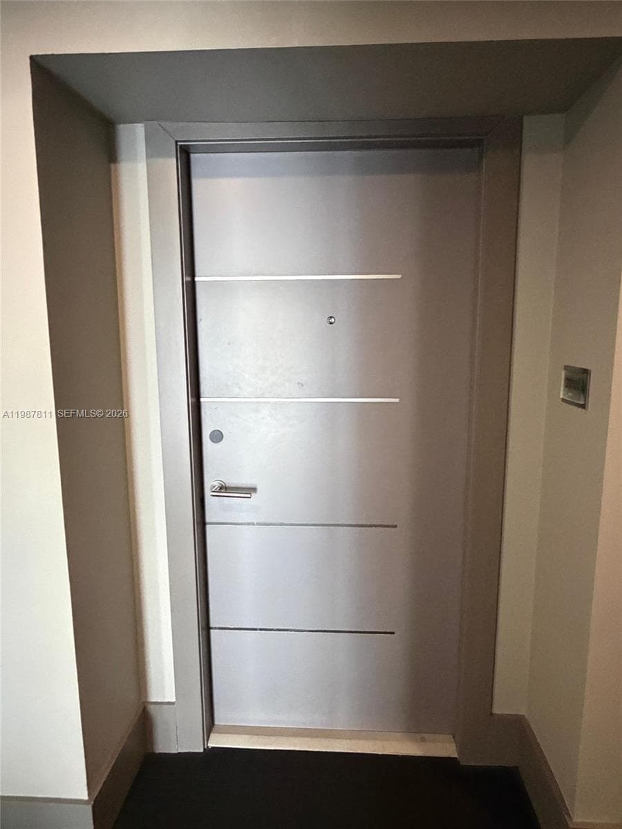 185 SE 14th Ter # 2701, Miami FL 33131