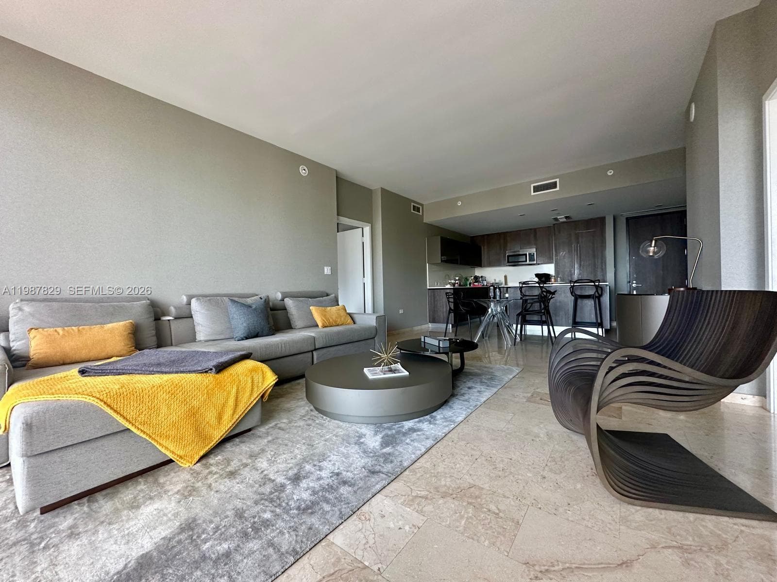 88 SW 7th St # 3609, Miami FL 33130
