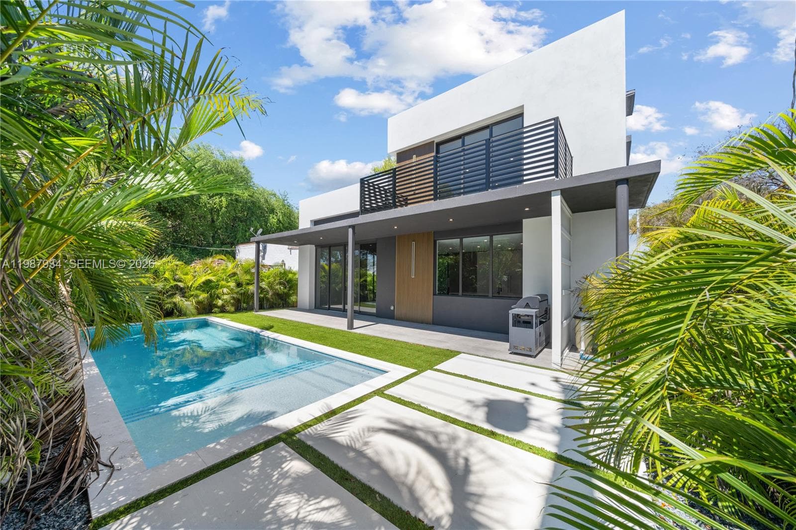 536 NW 48th ST, Miami FL 33127