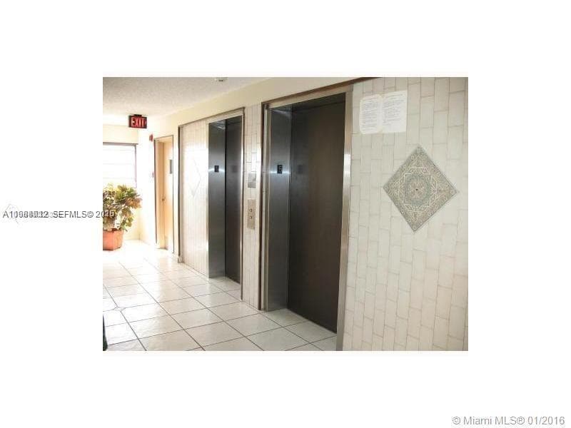 9688 Fontainebleau Blvd # 205, Miami FL 33172