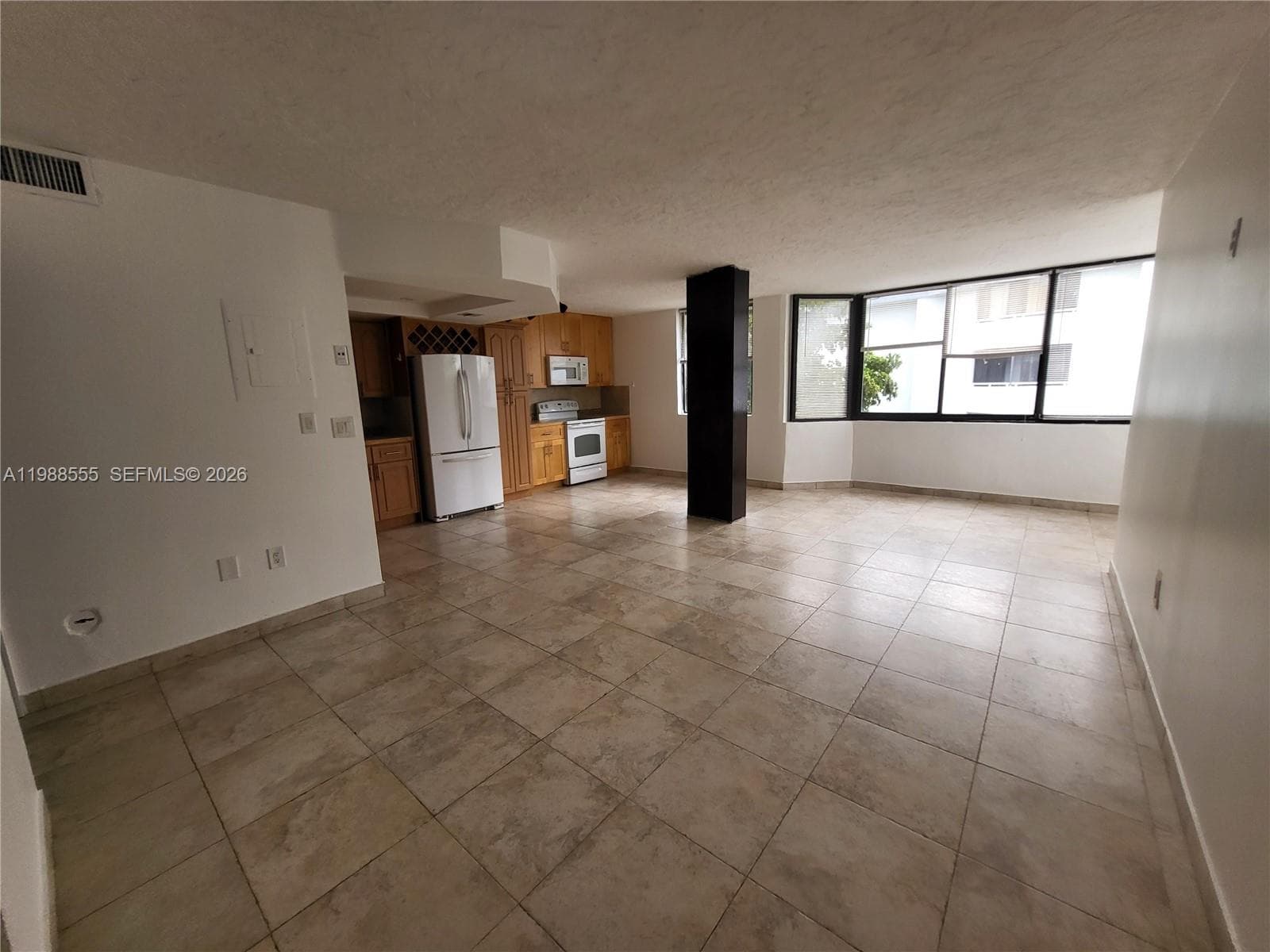 8215 SW 152nd Ave # 418, Miami FL 33193