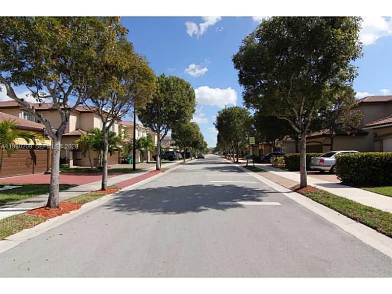11277 NW 44th Ter, Doral FL 33178