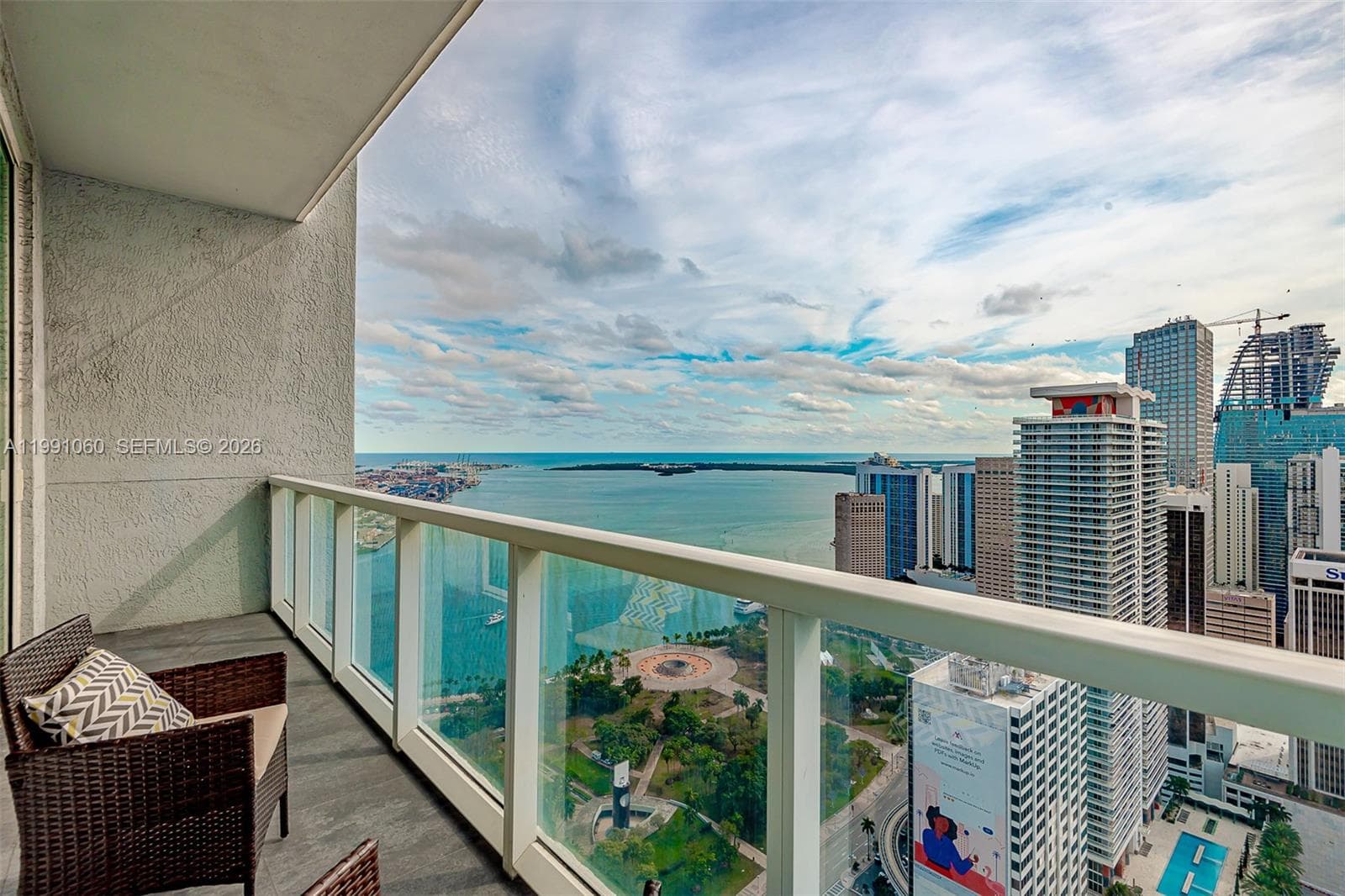 244 Biscayne Blvd # 4907, Miami FL 33132