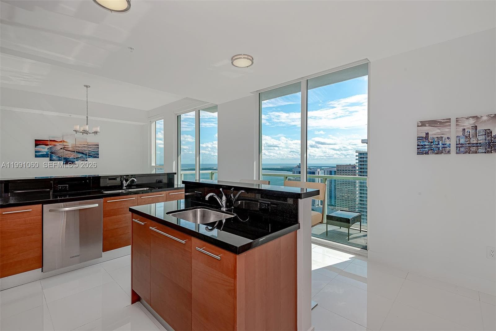 244 Biscayne Blvd # 4907, Miami FL 33132