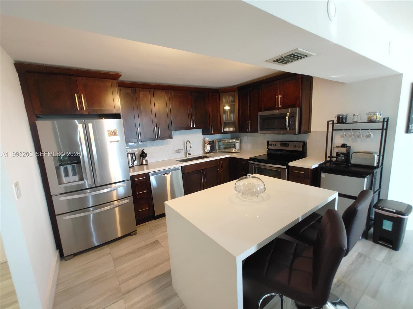 7135 Collins Ave # 525, Miami Beach FL 33141