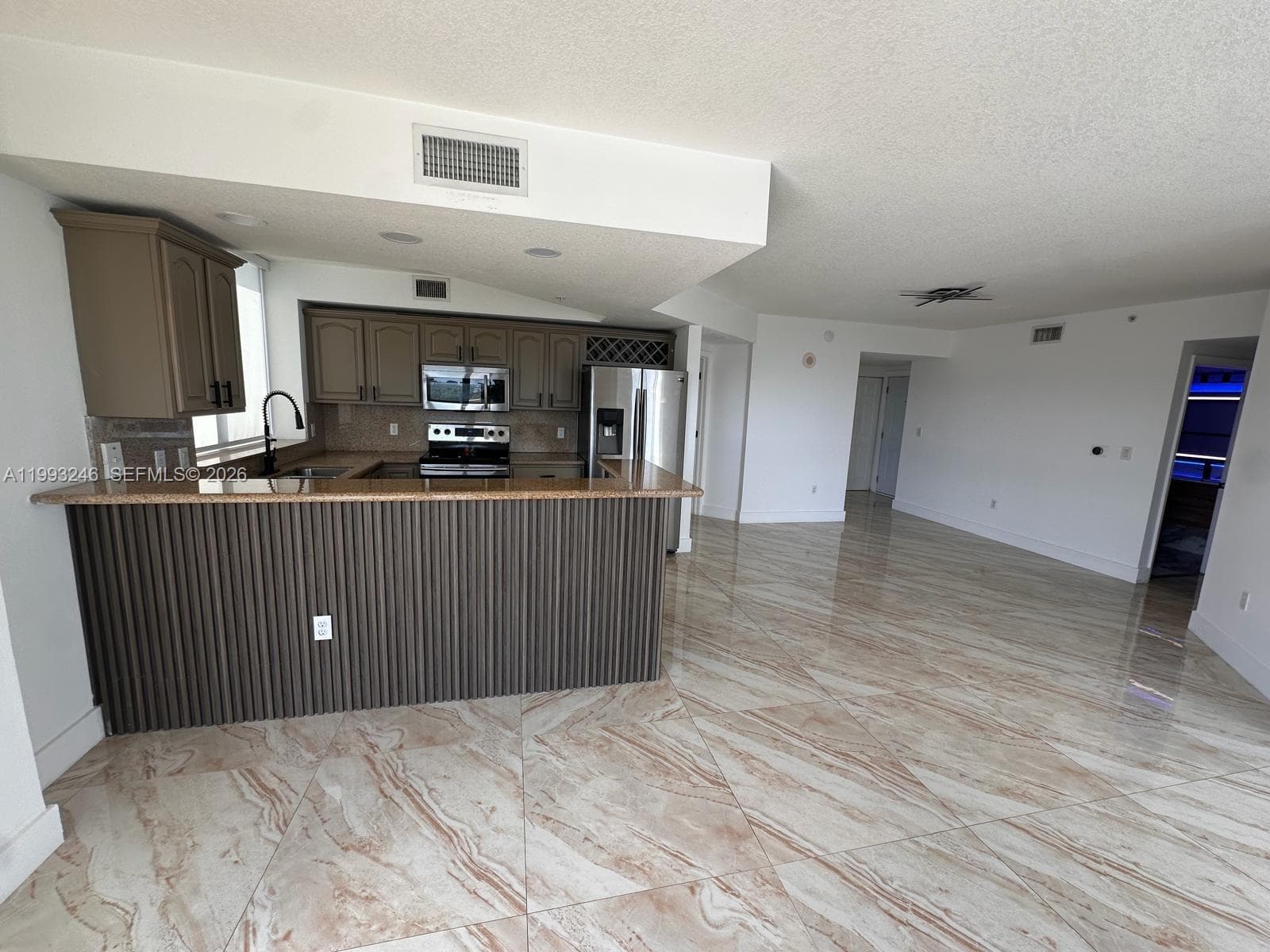4242 NW 2nd St # 1116, Miami FL 33126