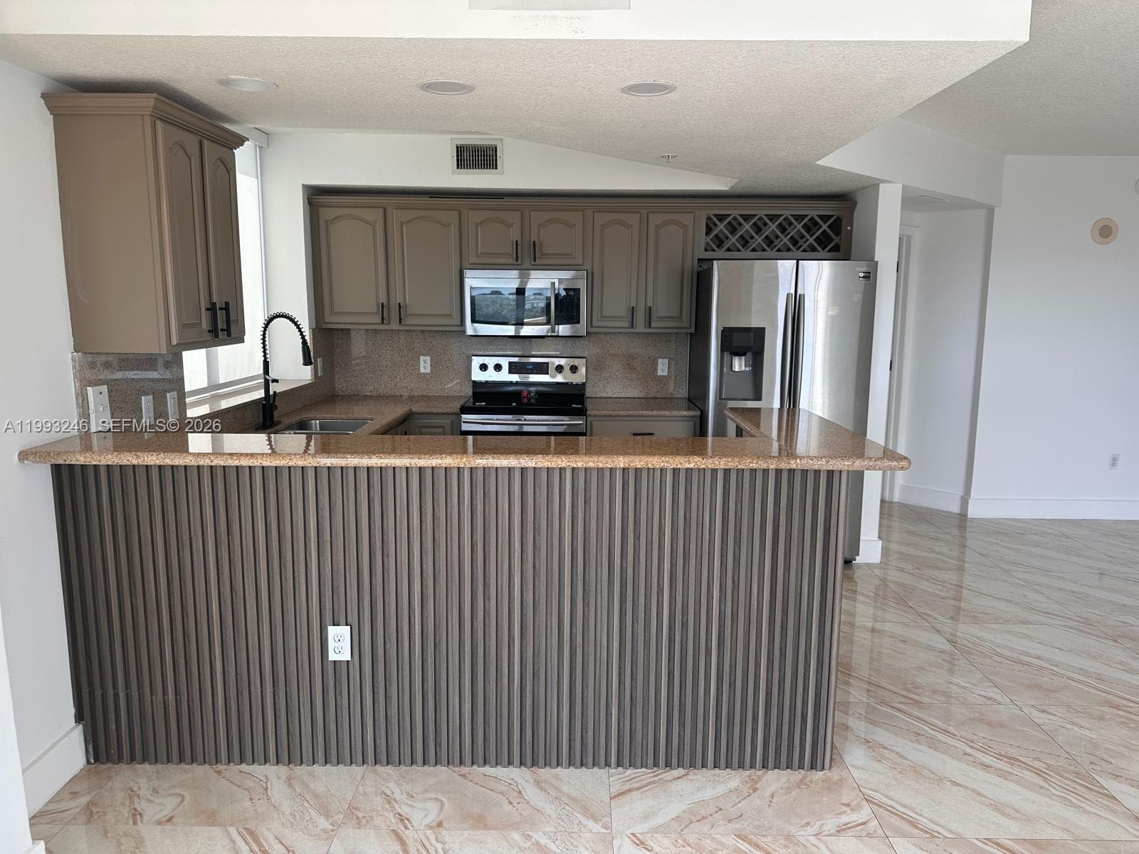 4242 NW 2nd St # 1116, Miami FL 33126