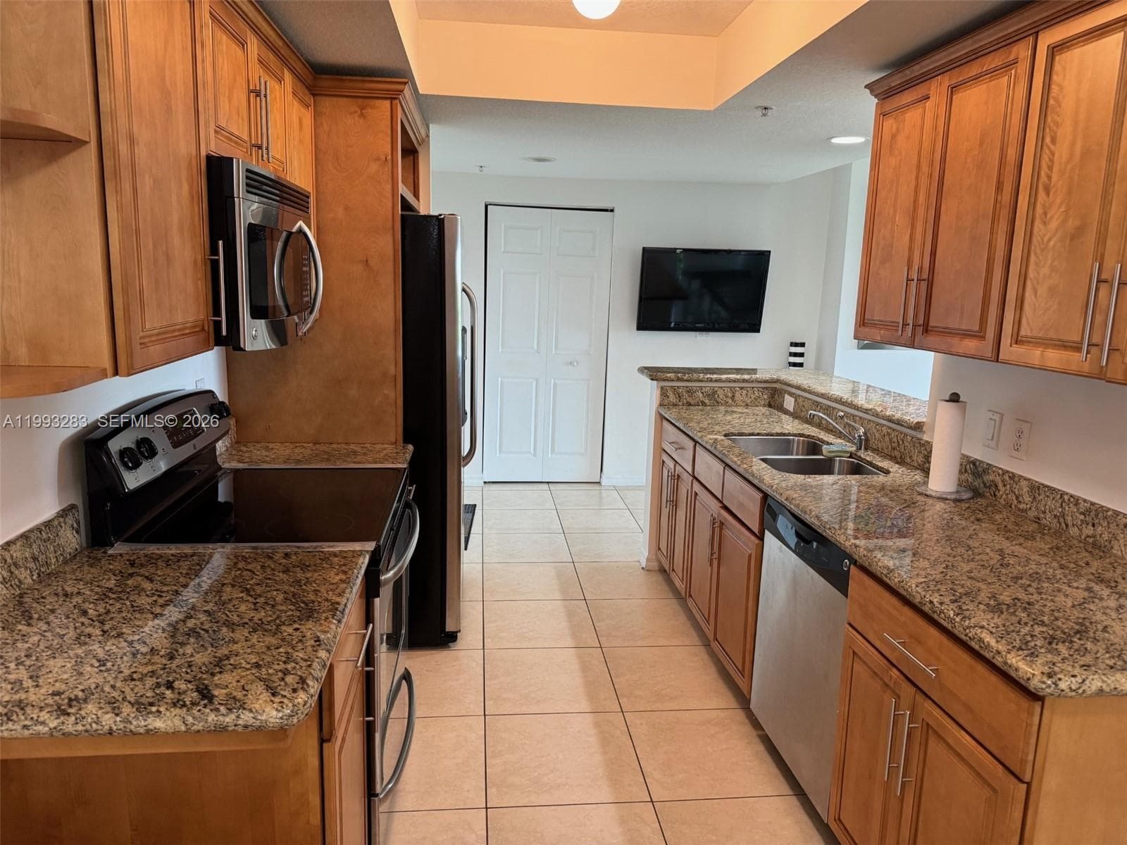 3530 SW 22nd St # 706, Miami FL 33145